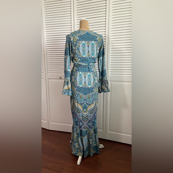 R. Vivimos Maxi Wrap Dress Blue Aqua Boho Printed Ruffle Long Sleeve - Picture 6 of 9